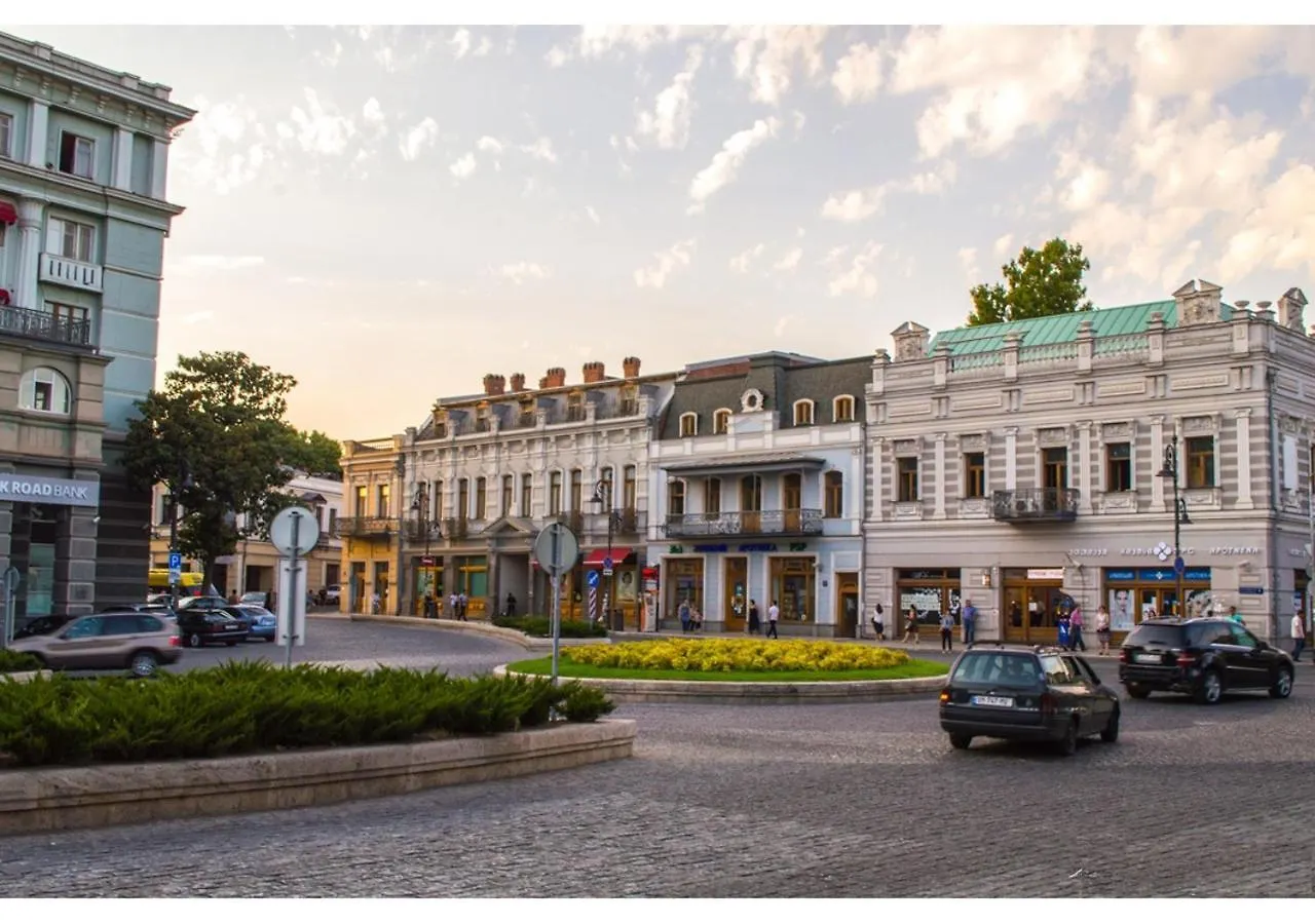 Guest House In Old Тбилиси